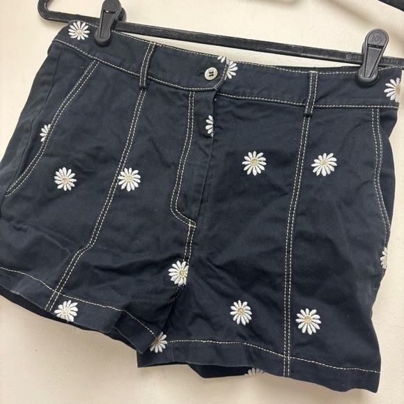 Sister Paul & Joe High Waisted Daisy Short - Picture 7 of 11